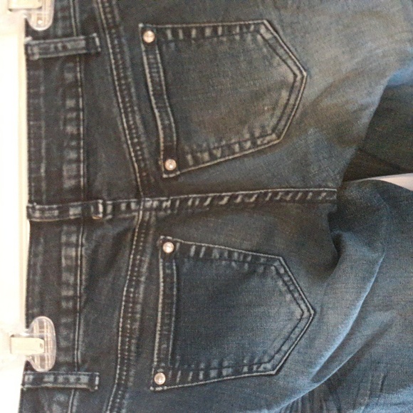 T Five Size 1 (Sku 733) - Picture 2 of 2